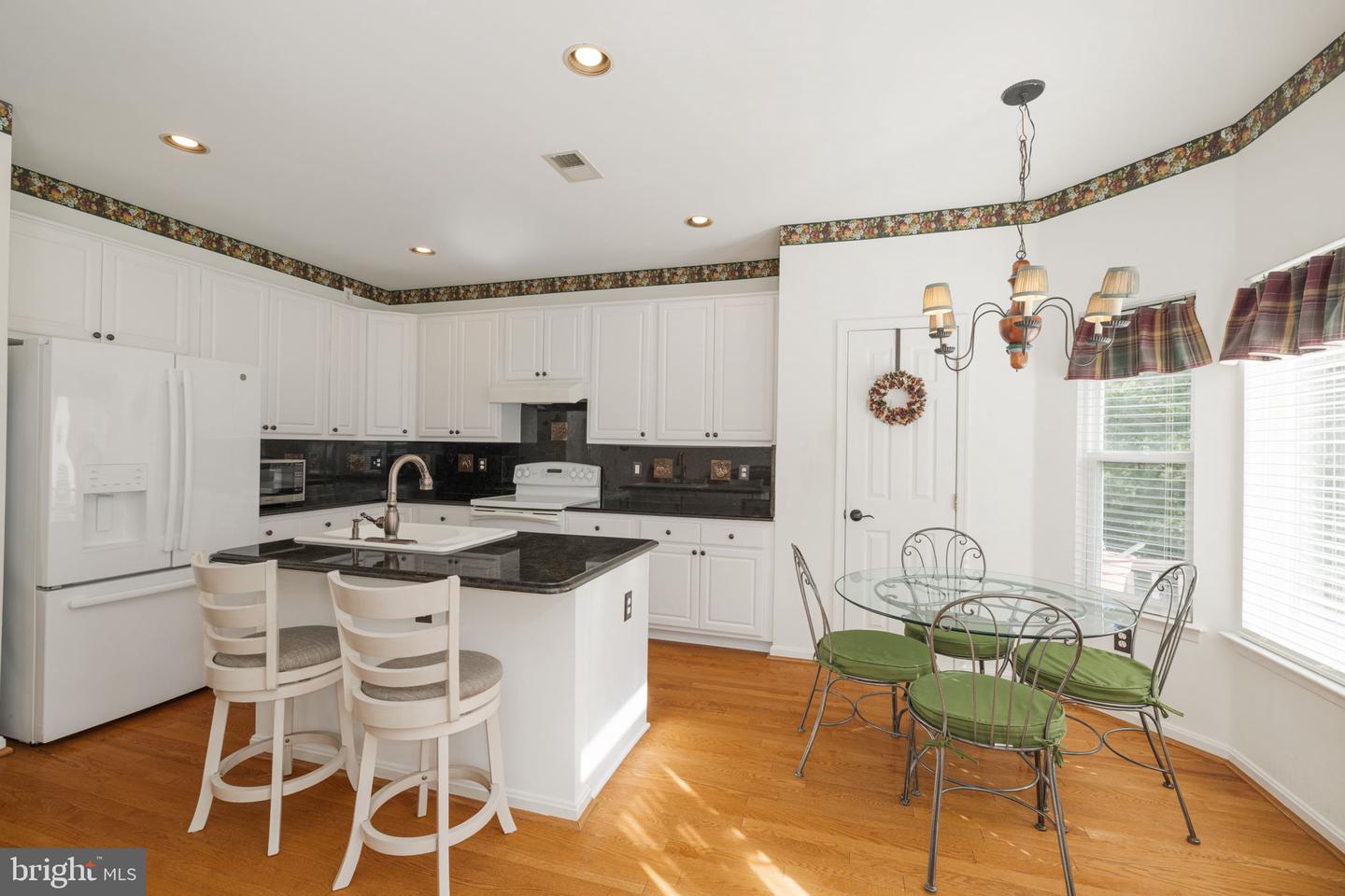 7826 DESIREE ST, ALEXANDRIA, Virginia 22315, 3 Bedrooms Bedrooms, ,2 BathroomsBathrooms,Residential,For sale,7826 DESIREE ST,VAFX2263924 MLS # VAFX2263924