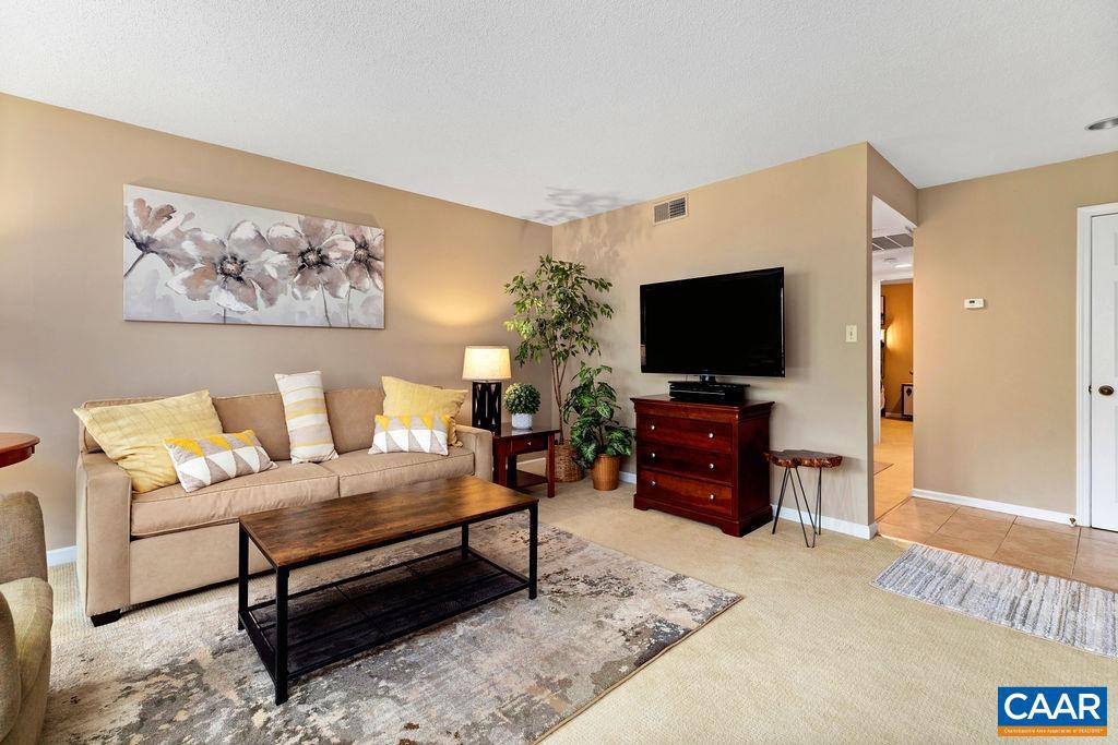 2035 STONE RIDGE, WINTERGREEN, Virginia 22967, 2 Bedrooms Bedrooms, ,2 BathroomsBathrooms,Residential,For sale,2035 STONE RIDGE,668346 MLS # 668346