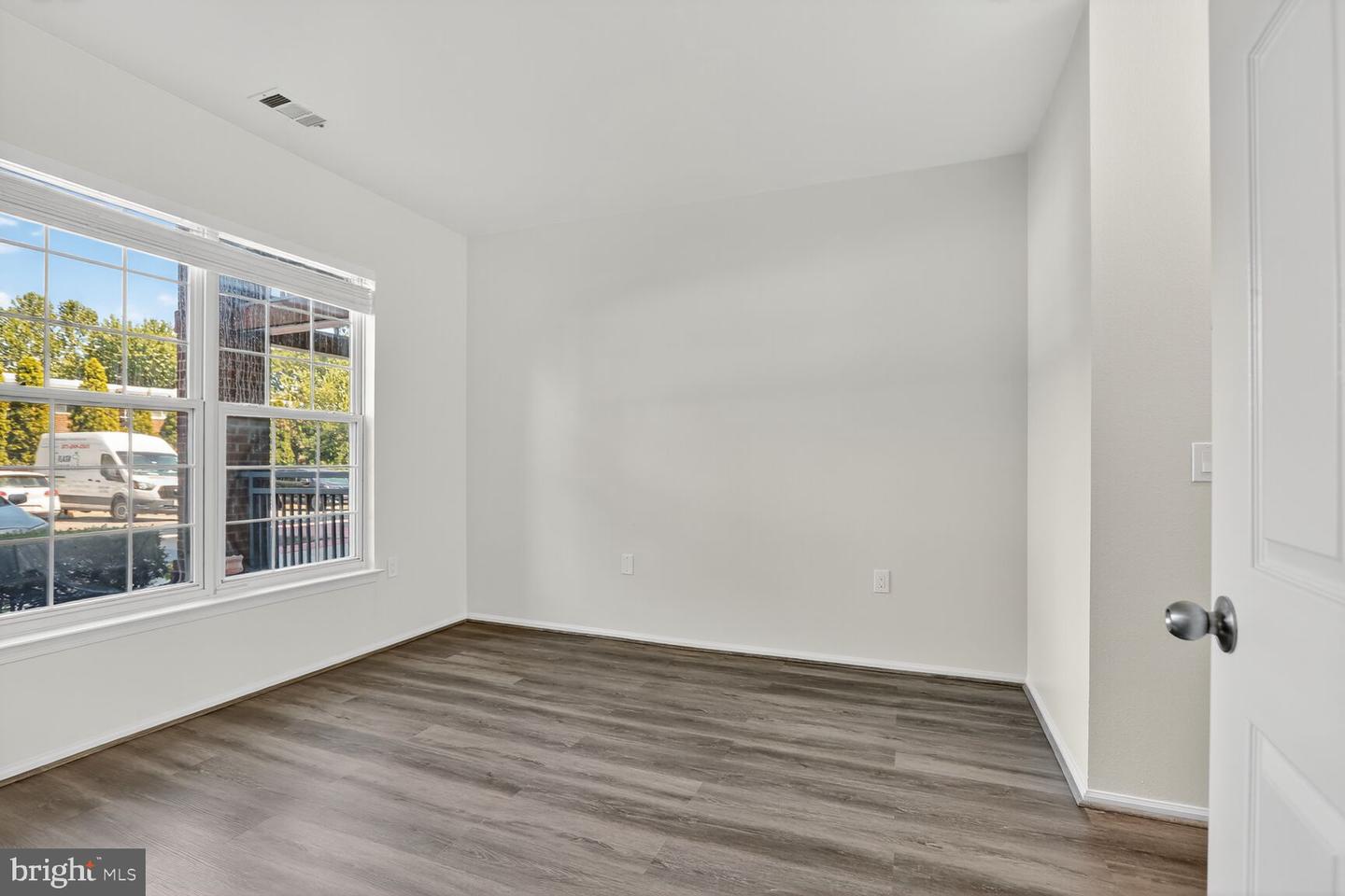 3021 NICOSH CIR #1108, FALLS CHURCH, Virginia 22042, 2 Bedrooms Bedrooms, ,2 BathroomsBathrooms,Residential,For sale,3021 NICOSH CIR #1108,VAFX2263948 MLS # VAFX2263948