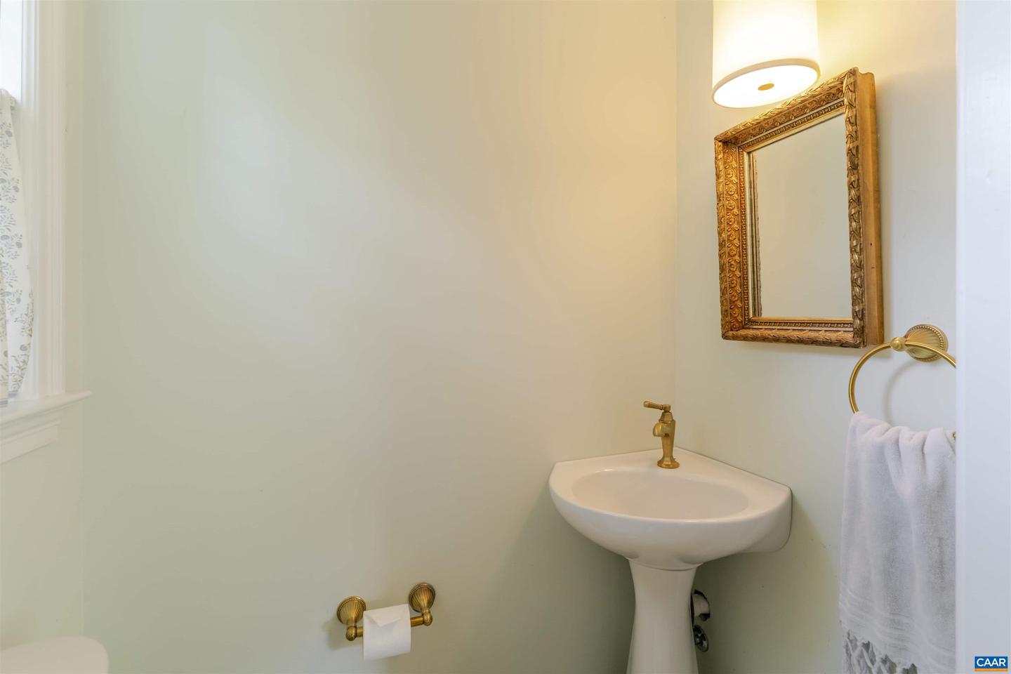 2904 BROOKMERE RD, CHARLOTTESVILLE, Virginia 22901, 3 Bedrooms Bedrooms, ,2 BathroomsBathrooms,Residential,For sale,2904 BROOKMERE RD,668357 MLS # 668357