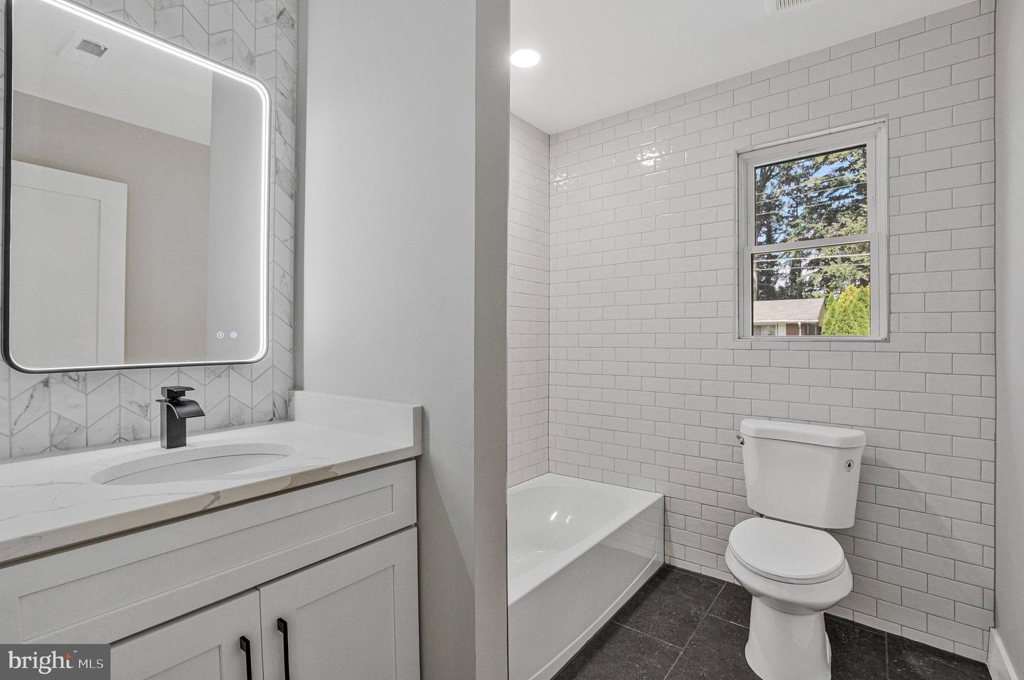 10211 STRATFORD AVE, FAIRFAX, Virginia 22030, 5 Bedrooms Bedrooms, ,4 BathroomsBathrooms,Residential,For sale,10211 STRATFORD AVE,VAFC2006900 MLS # VAFC2006900