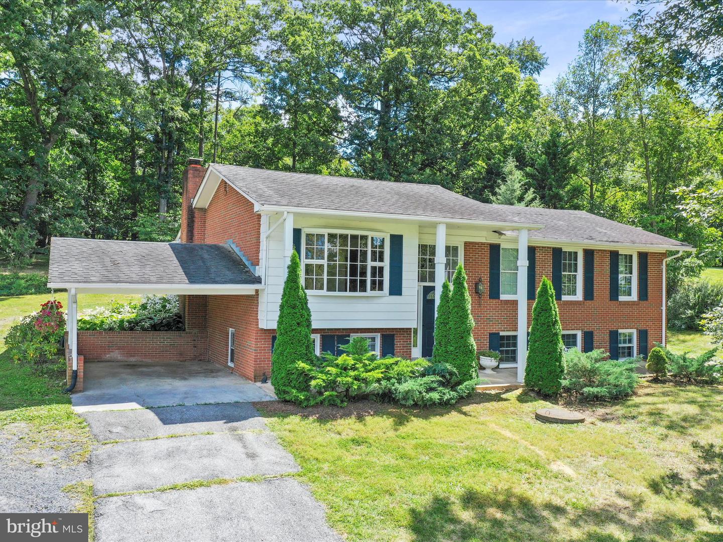 426 PATMOS RD, WOODSTOCK, Virginia 22664, 4 Bedrooms Bedrooms, ,3 BathroomsBathrooms,Residential,For sale,426 PATMOS RD,VASH2012374 MLS # VASH2012374