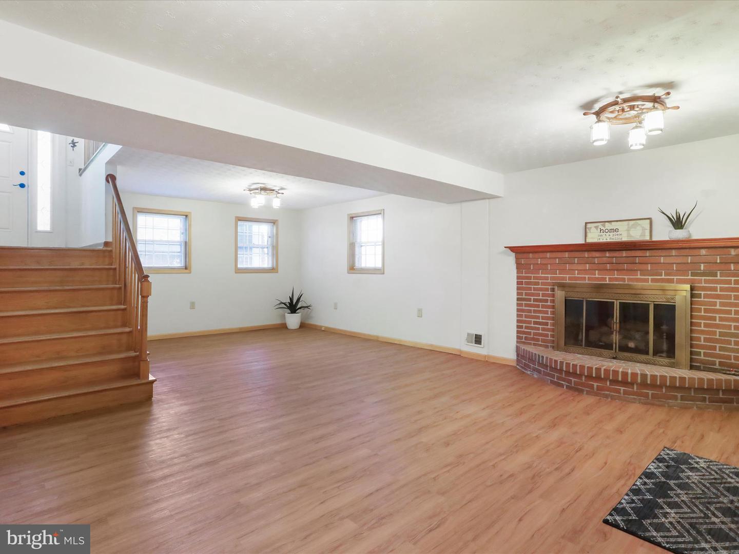 426 PATMOS RD, WOODSTOCK, Virginia 22664, 4 Bedrooms Bedrooms, ,3 BathroomsBathrooms,Residential,For sale,426 PATMOS RD,VASH2012374 MLS # VASH2012374