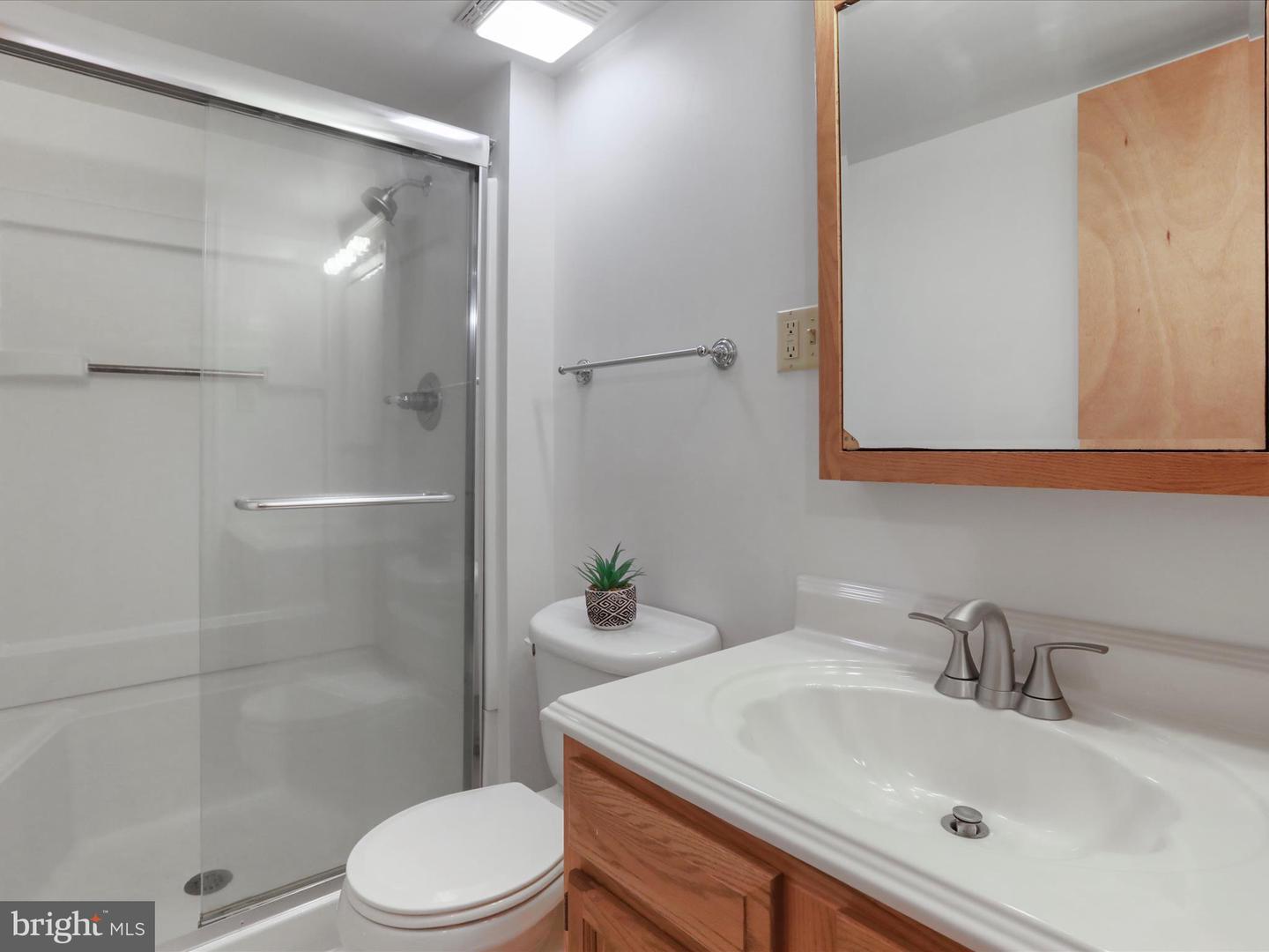 426 PATMOS RD, WOODSTOCK, Virginia 22664, 4 Bedrooms Bedrooms, ,3 BathroomsBathrooms,Residential,For sale,426 PATMOS RD,VASH2012374 MLS # VASH2012374