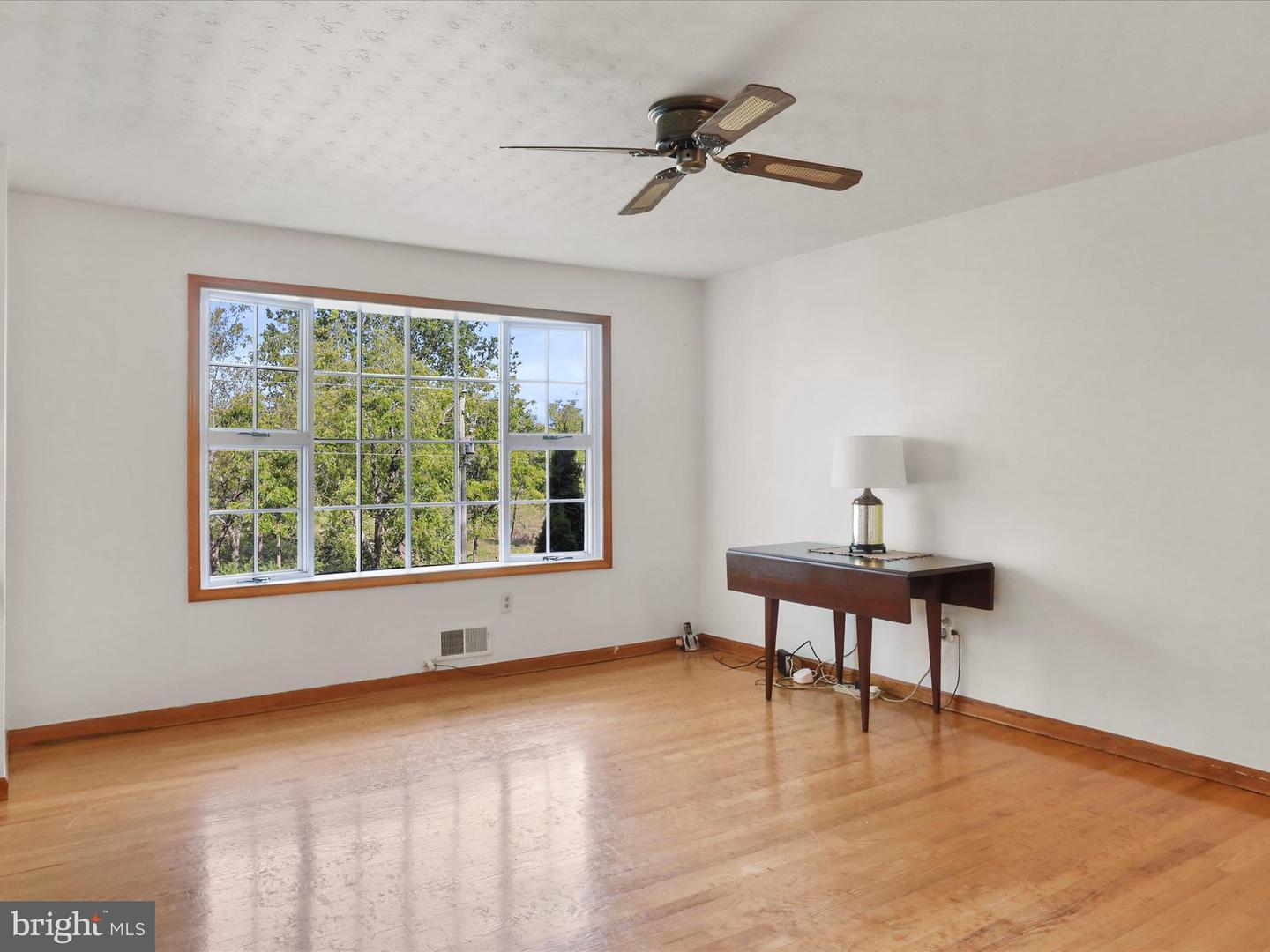 426 PATMOS RD, WOODSTOCK, Virginia 22664, 4 Bedrooms Bedrooms, ,3 BathroomsBathrooms,Residential,For sale,426 PATMOS RD,VASH2012374 MLS # VASH2012374