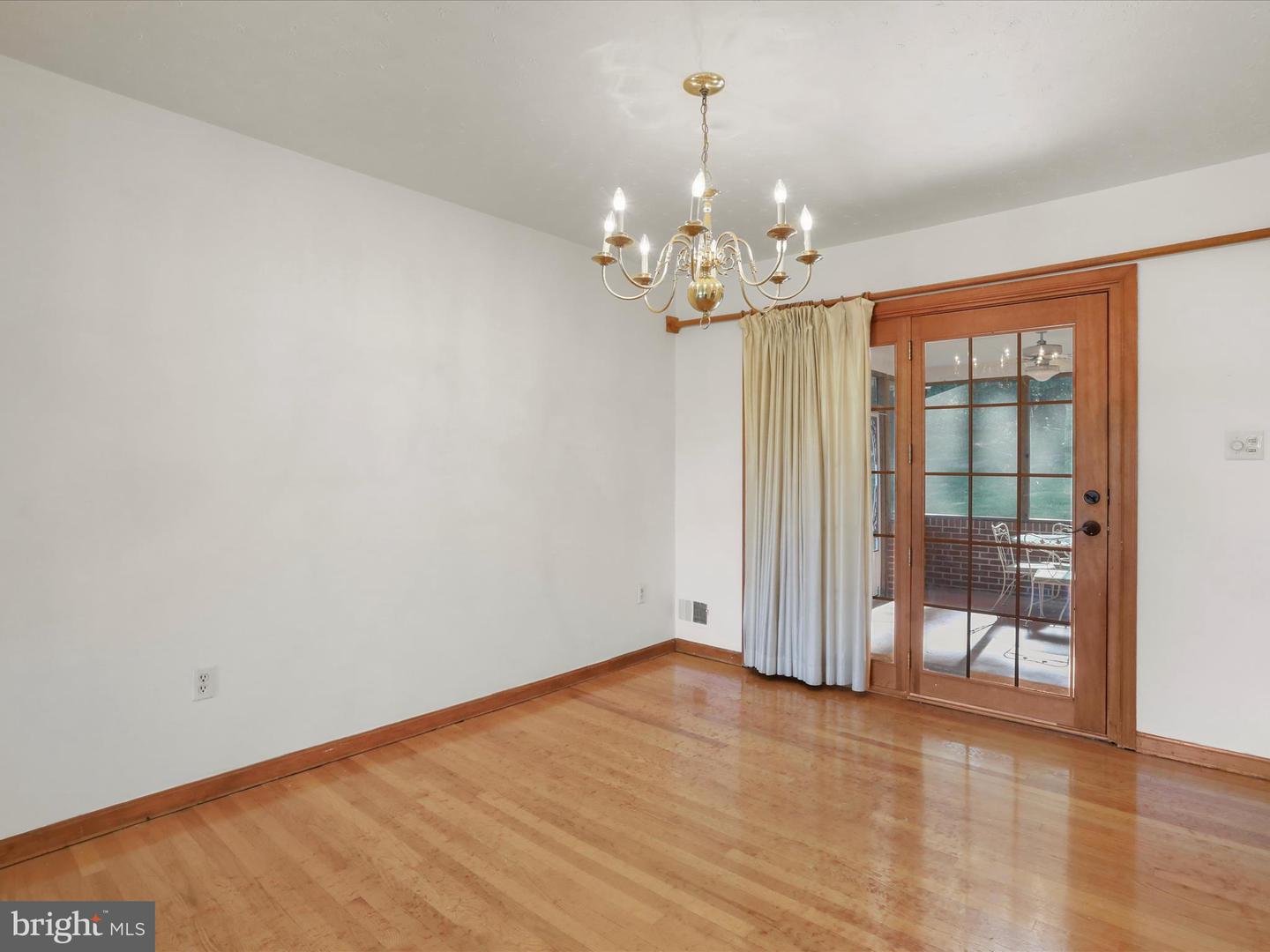 426 PATMOS RD, WOODSTOCK, Virginia 22664, 4 Bedrooms Bedrooms, ,3 BathroomsBathrooms,Residential,For sale,426 PATMOS RD,VASH2012374 MLS # VASH2012374