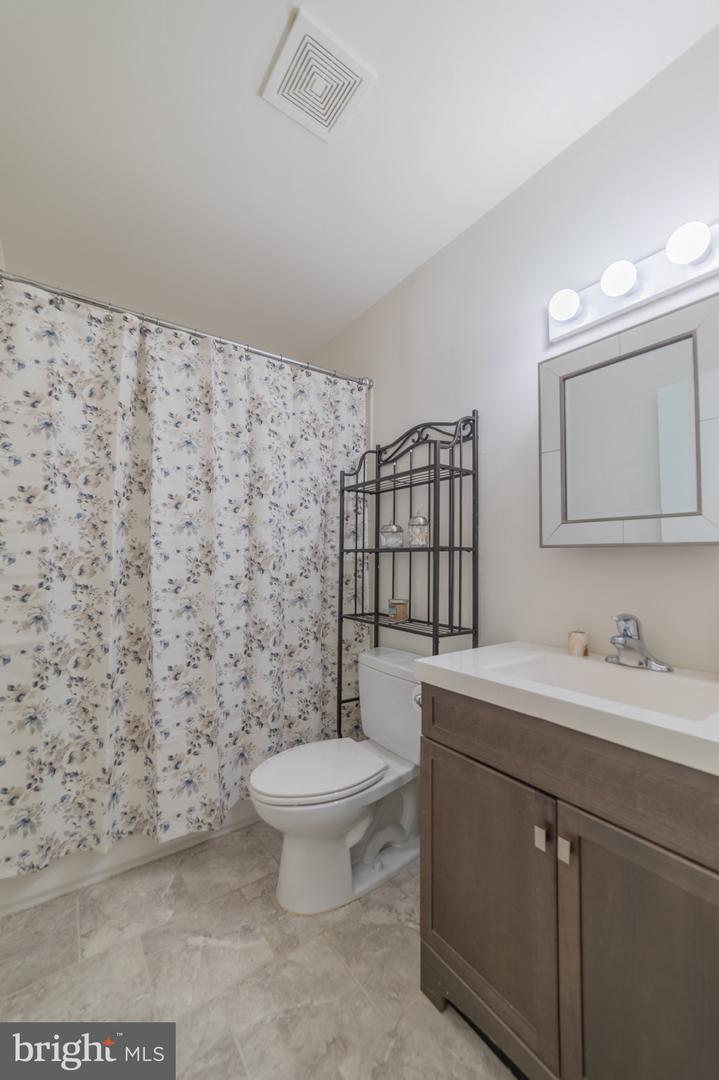 134 BUCKINGHAM DR, STEPHENS CITY, Virginia 22655, 3 Bedrooms Bedrooms, ,3 BathroomsBathrooms,Residential,For sale,134 BUCKINGHAM DR,VAFV2036494 MLS # VAFV2036494