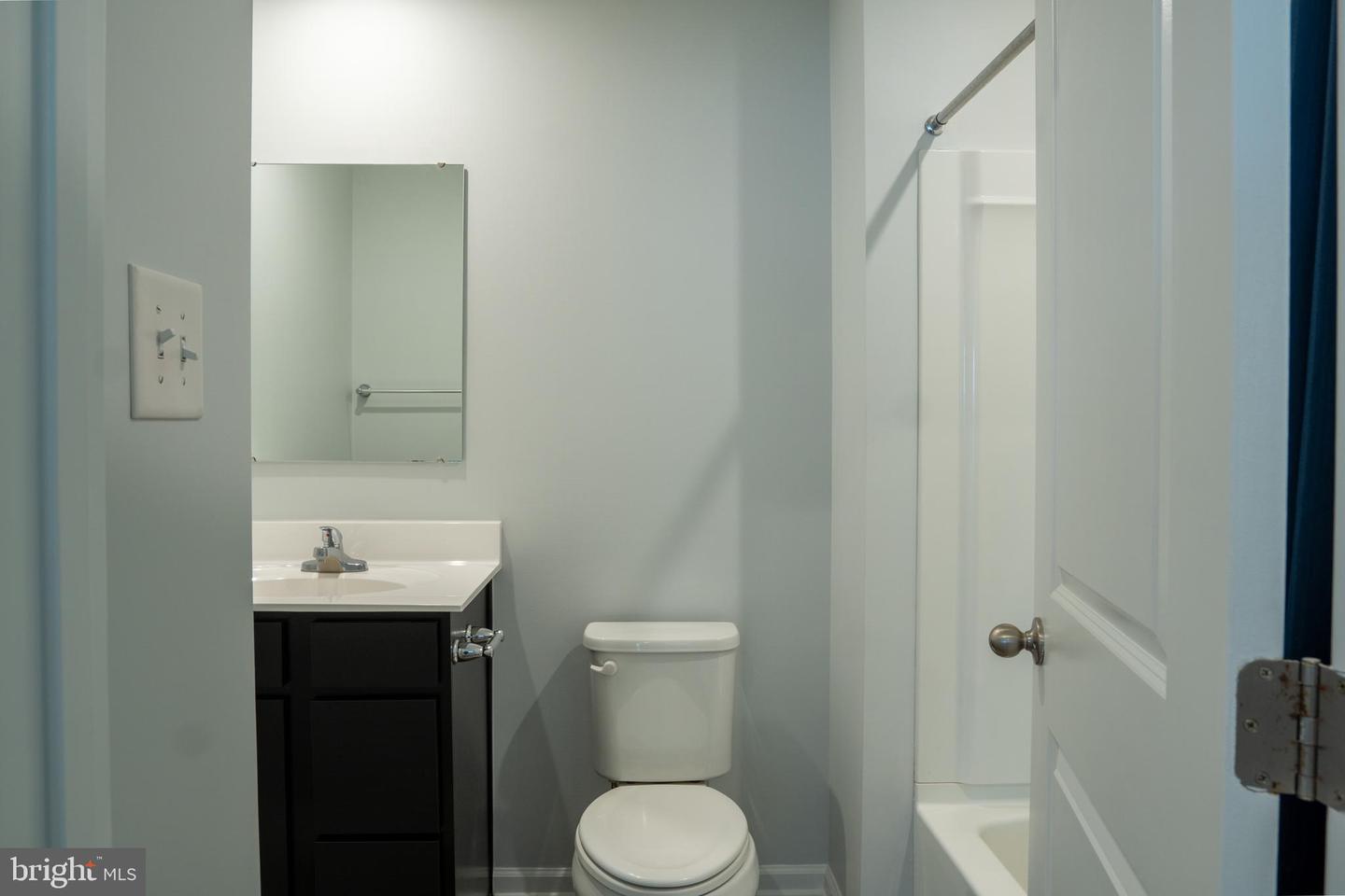 7000 OAKFORK LOOP, NEW KENT, Virginia 23124, 3 Bedrooms Bedrooms, 8 Rooms Rooms,2 BathroomsBathrooms,Residential,For sale,7000 OAKFORK LOOP,VANK2000114 MLS # VANK2000114