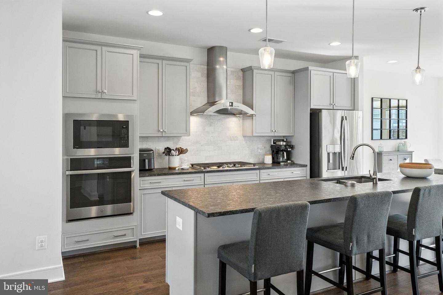 25434 NICHOLS ORCHARD TER, CHANTILLY, Virginia 20152, 3 Bedrooms Bedrooms, ,2 BathroomsBathrooms,Residential,For sale,25434 NICHOLS ORCHARD TER,VALO2105612 MLS # VALO2105612