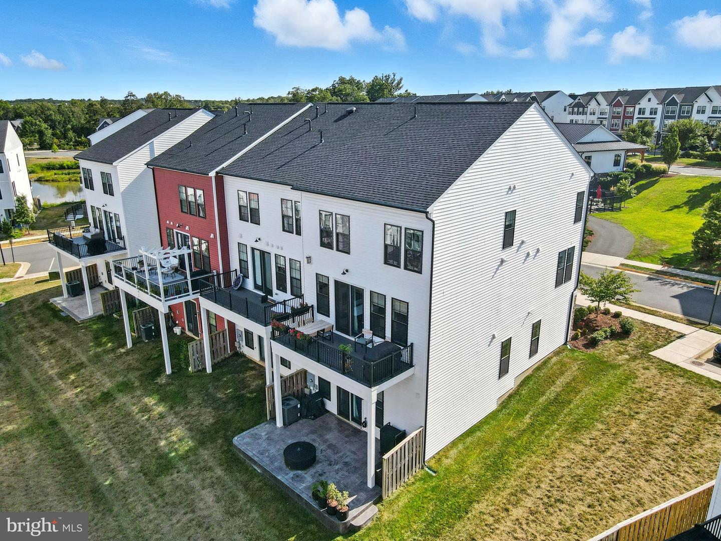 25434 NICHOLS ORCHARD TER, CHANTILLY, Virginia 20152, 3 Bedrooms Bedrooms, ,2 BathroomsBathrooms,Residential,For sale,25434 NICHOLS ORCHARD TER,VALO2105612 MLS # VALO2105612