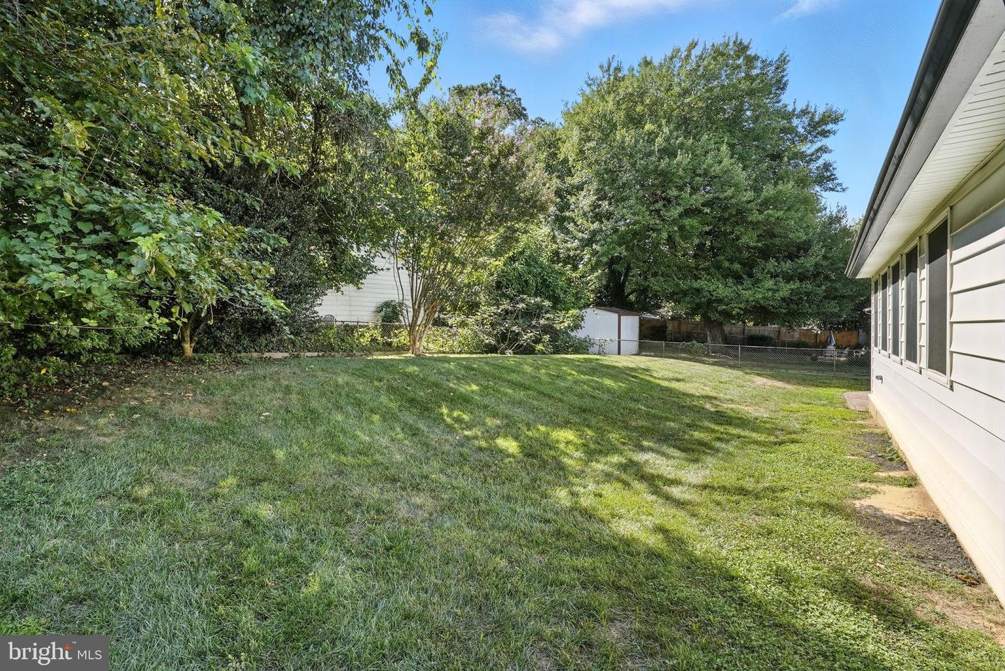 3924 LINCOLNSHIRE ST, ANNANDALE, Virginia 22003, 3 Bedrooms Bedrooms, 12 Rooms Rooms,2 BathroomsBathrooms,Residential,For sale,3924 LINCOLNSHIRE ST,VAFX2263918 MLS # VAFX2263918