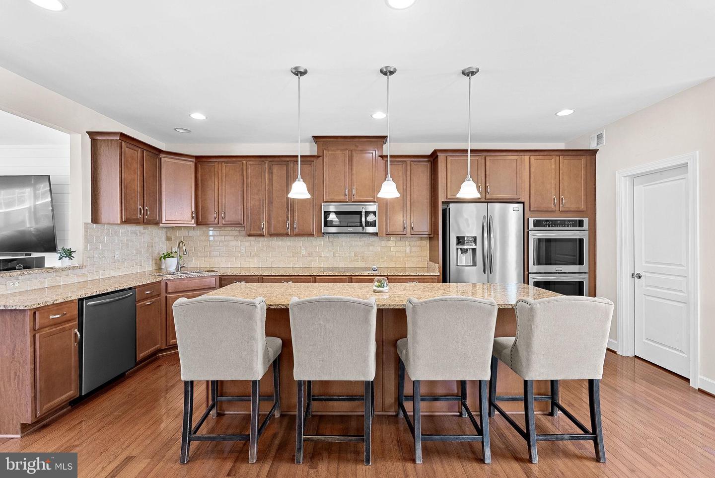 8943 ENGLEWOOD FARMS DR, MANASSAS, Virginia 20112, 3 Bedrooms Bedrooms, 7 Rooms Rooms,2 BathroomsBathrooms,Residential,For sale,8943 ENGLEWOOD FARMS DR,VAPW2102956 MLS # VAPW2102956