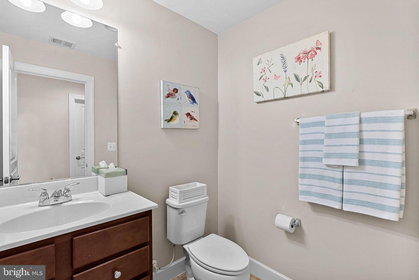 8943 ENGLEWOOD FARMS DR, MANASSAS, Virginia 20112, 3 Bedrooms Bedrooms, 7 Rooms Rooms,2 BathroomsBathrooms,Residential,For sale,8943 ENGLEWOOD FARMS DR,VAPW2102956 MLS # VAPW2102956