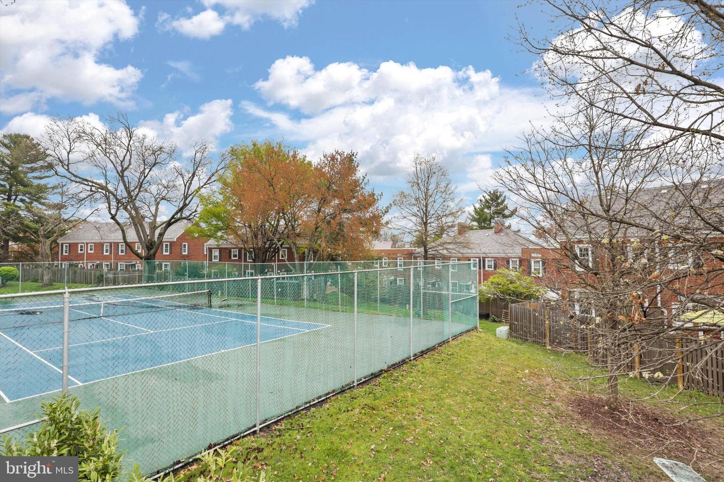 2942 S COLUMBUS ST #A1, ARLINGTON, Virginia 22206, 2 Bedrooms Bedrooms, ,2 BathroomsBathrooms,Residential,For sale,2942 S COLUMBUS ST #A1,VAAX2049190 MLS # VAAX2049190