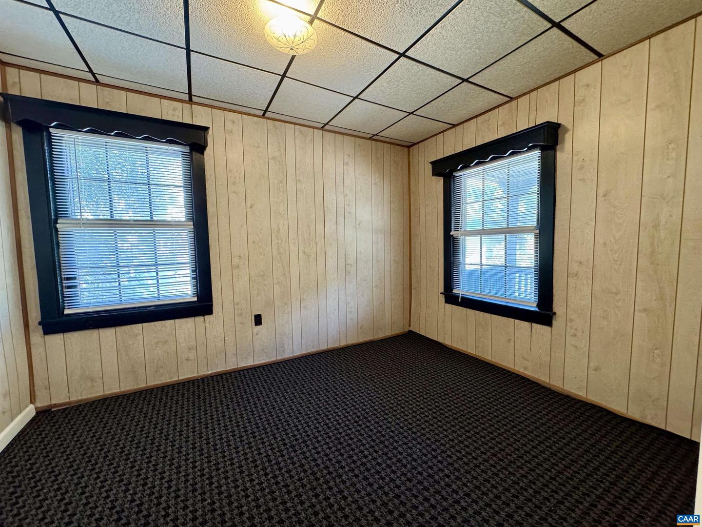 108 CAROLINE ST, STAUNTON, Virginia 24401, 1 Bedroom Bedrooms, ,1 BathroomBathrooms,Residential,For sale,108 CAROLINE ST,668439 MLS # 668439