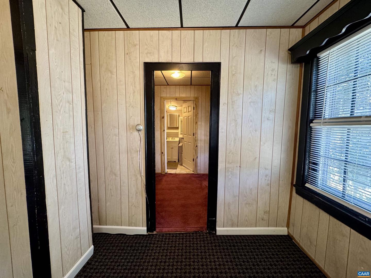 108 CAROLINE ST, STAUNTON, Virginia 24401, 1 Bedroom Bedrooms, ,1 BathroomBathrooms,Residential,For sale,108 CAROLINE ST,668439 MLS # 668439