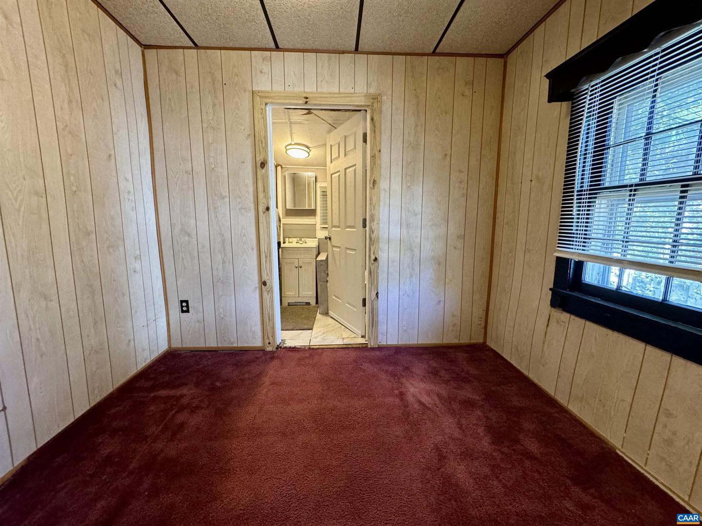 108 CAROLINE ST, STAUNTON, Virginia 24401, 1 Bedroom Bedrooms, ,1 BathroomBathrooms,Residential,For sale,108 CAROLINE ST,668439 MLS # 668439
