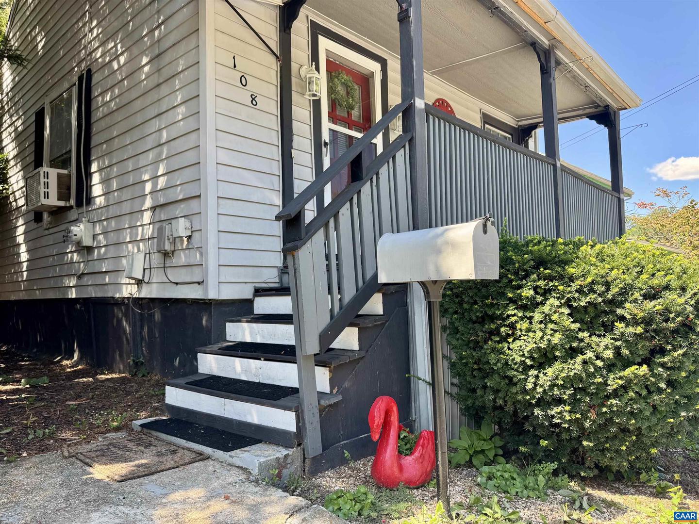 108 CAROLINE ST, STAUNTON, Virginia 24401, 1 Bedroom Bedrooms, ,1 BathroomBathrooms,Residential,For sale,108 CAROLINE ST,668439 MLS # 668439