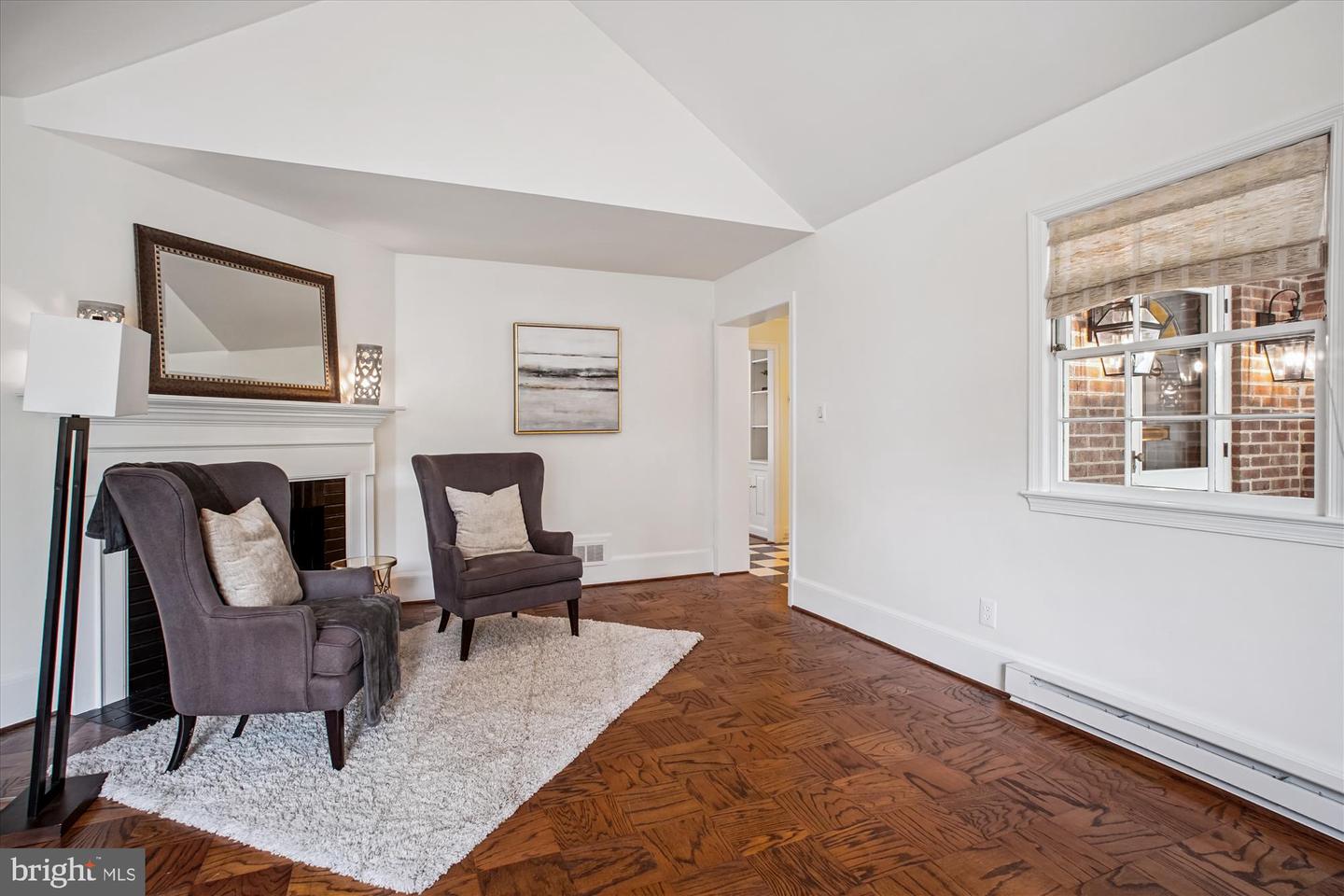 2907 DARTMOUTH RD, ALEXANDRIA, Virginia 22314, 3 Bedrooms Bedrooms, ,2 BathroomsBathrooms,Residential,For sale,2907 DARTMOUTH RD,VAAX2049194 MLS # VAAX2049194