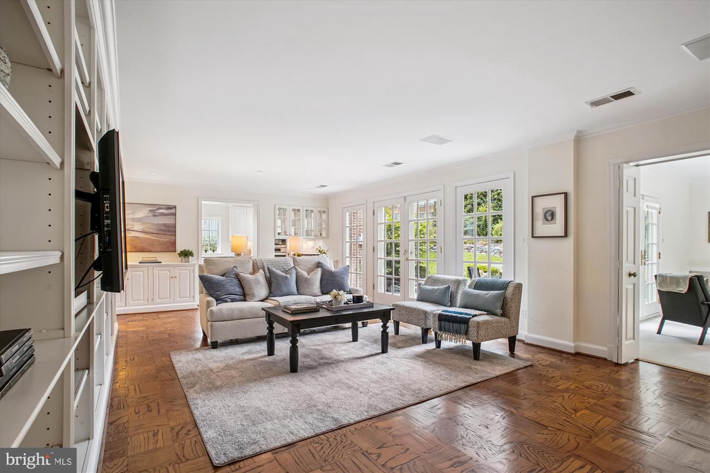 2907 DARTMOUTH RD, ALEXANDRIA, Virginia 22314, 3 Bedrooms Bedrooms, ,2 BathroomsBathrooms,Residential,For sale,2907 DARTMOUTH RD,VAAX2049194 MLS # VAAX2049194