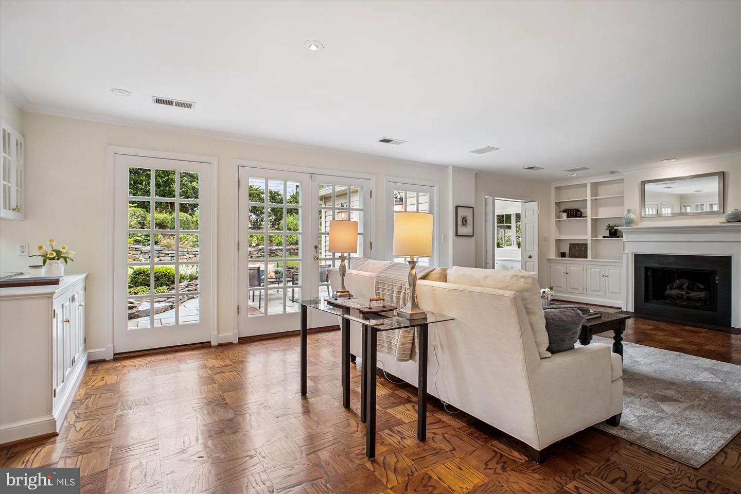 2907 DARTMOUTH RD, ALEXANDRIA, Virginia 22314, 3 Bedrooms Bedrooms, ,2 BathroomsBathrooms,Residential,For sale,2907 DARTMOUTH RD,VAAX2049194 MLS # VAAX2049194