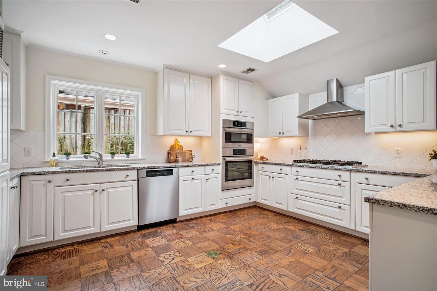 2907 DARTMOUTH RD, ALEXANDRIA, Virginia 22314, 3 Bedrooms Bedrooms, ,2 BathroomsBathrooms,Residential,For sale,2907 DARTMOUTH RD,VAAX2049194 MLS # VAAX2049194