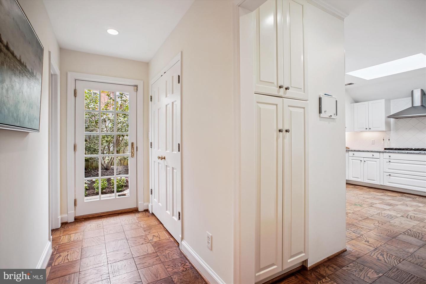 2907 DARTMOUTH RD, ALEXANDRIA, Virginia 22314, 3 Bedrooms Bedrooms, ,2 BathroomsBathrooms,Residential,For sale,2907 DARTMOUTH RD,VAAX2049194 MLS # VAAX2049194