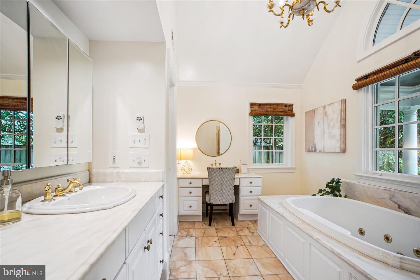 2907 DARTMOUTH RD, ALEXANDRIA, Virginia 22314, 3 Bedrooms Bedrooms, ,2 BathroomsBathrooms,Residential,For sale,2907 DARTMOUTH RD,VAAX2049194 MLS # VAAX2049194