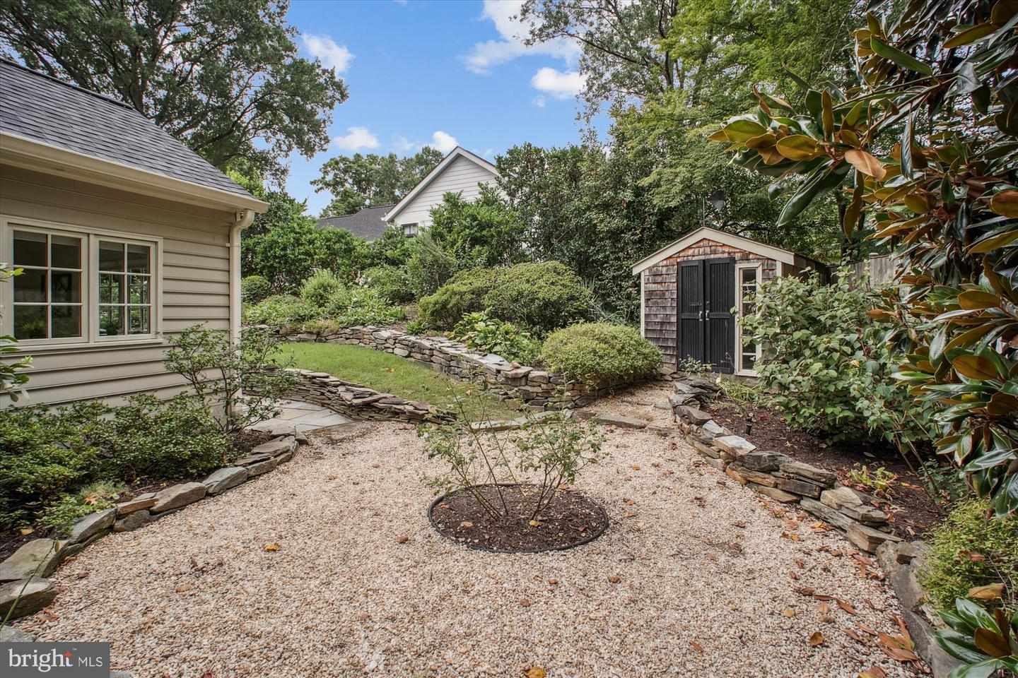 2907 DARTMOUTH RD, ALEXANDRIA, Virginia 22314, 3 Bedrooms Bedrooms, ,2 BathroomsBathrooms,Residential,For sale,2907 DARTMOUTH RD,VAAX2049194 MLS # VAAX2049194
