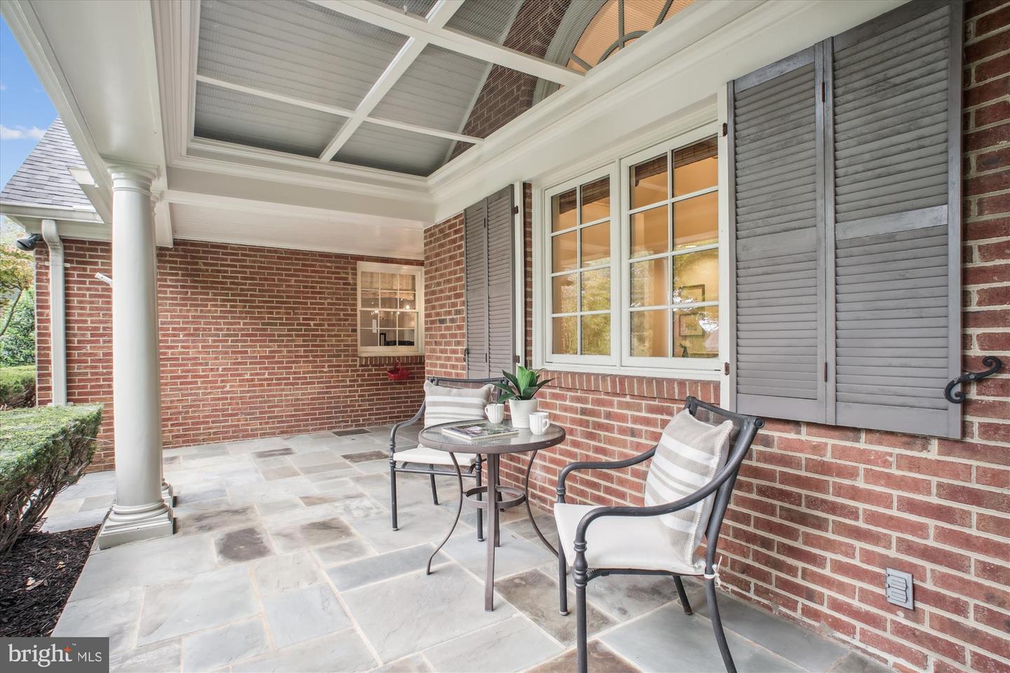 2907 DARTMOUTH RD, ALEXANDRIA, Virginia 22314, 3 Bedrooms Bedrooms, ,2 BathroomsBathrooms,Residential,For sale,2907 DARTMOUTH RD,VAAX2049194 MLS # VAAX2049194