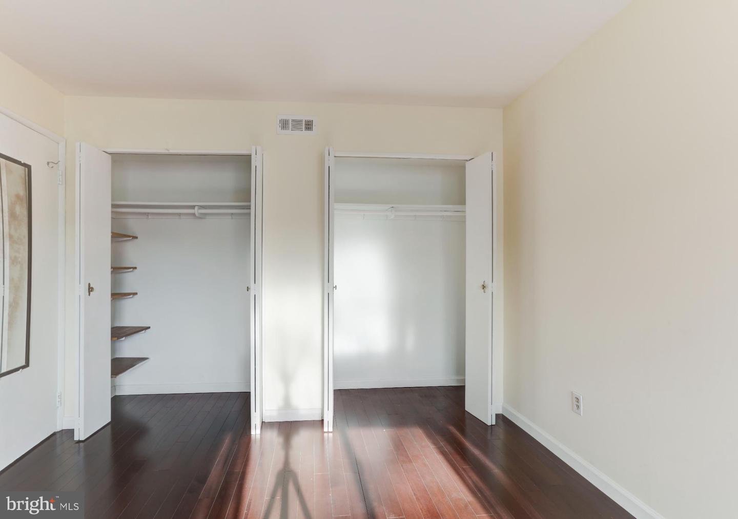142 BIRCH ST #B6, FALLS CHURCH, Virginia 22046, 2 Bedrooms Bedrooms, 3 Rooms Rooms,1 BathroomBathrooms,Residential,For sale,142 BIRCH ST #B6,VAFA2003248 MLS # VAFA2003248