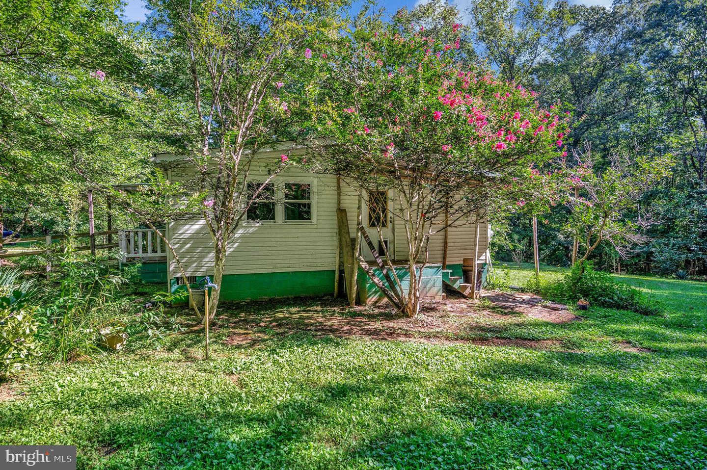 13500 SHANNON HILL RD, LOUISA, Virginia 23093, 3 Bedrooms Bedrooms, ,2 BathroomsBathrooms,Residential,For sale,13500 SHANNON HILL RD,VALA2008510 MLS # VALA2008510