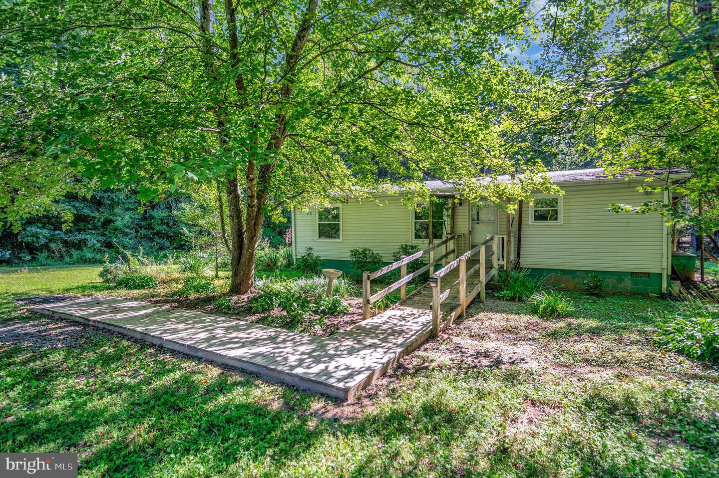13500 SHANNON HILL RD, LOUISA, Virginia 23093, 3 Bedrooms Bedrooms, ,2 BathroomsBathrooms,Residential,For sale,13500 SHANNON HILL RD,VALA2008510 MLS # VALA2008510