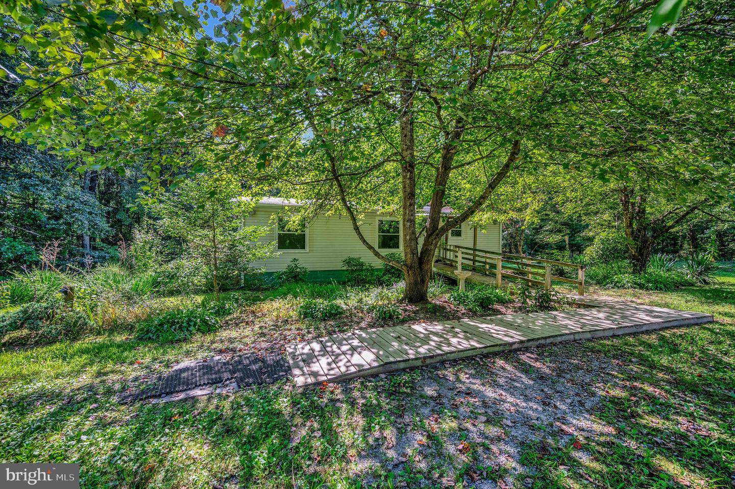 13500 SHANNON HILL RD, LOUISA, Virginia 23093, 3 Bedrooms Bedrooms, ,2 BathroomsBathrooms,Residential,For sale,13500 SHANNON HILL RD,VALA2008510 MLS # VALA2008510
