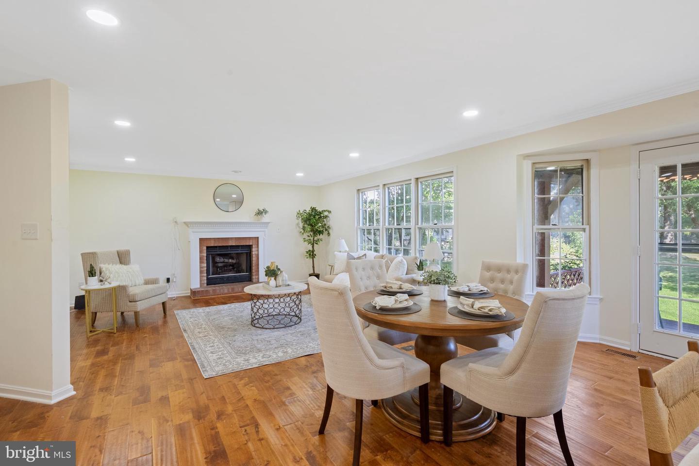 14216 HARTWOOD CT, CENTREVILLE, Virginia 20121, 5 Bedrooms Bedrooms, ,3 BathroomsBathrooms,Residential,For sale,14216 HARTWOOD CT,VAFX2264322 MLS # VAFX2264322