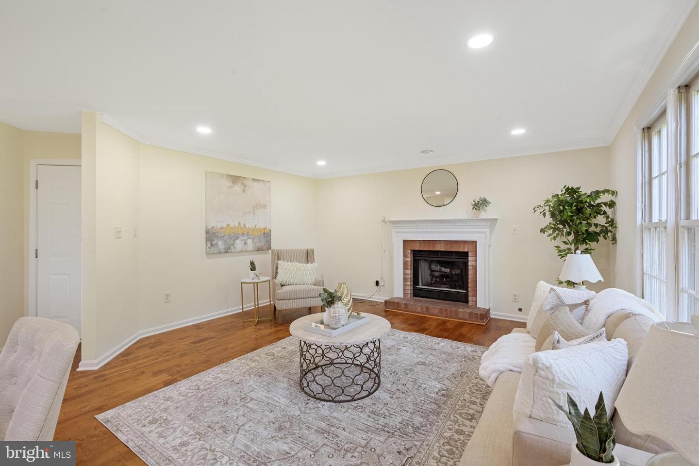 14216 HARTWOOD CT, CENTREVILLE, Virginia 20121, 5 Bedrooms Bedrooms, ,3 BathroomsBathrooms,Residential,For sale,14216 HARTWOOD CT,VAFX2264322 MLS # VAFX2264322