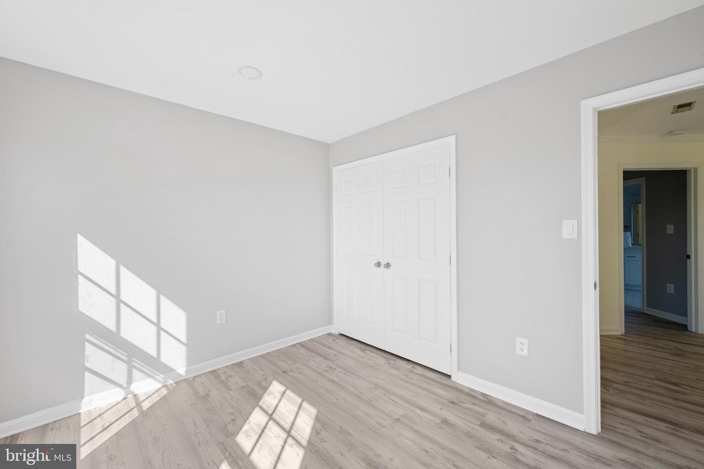 14216 HARTWOOD CT, CENTREVILLE, Virginia 20121, 5 Bedrooms Bedrooms, ,3 BathroomsBathrooms,Residential,For sale,14216 HARTWOOD CT,VAFX2264322 MLS # VAFX2264322