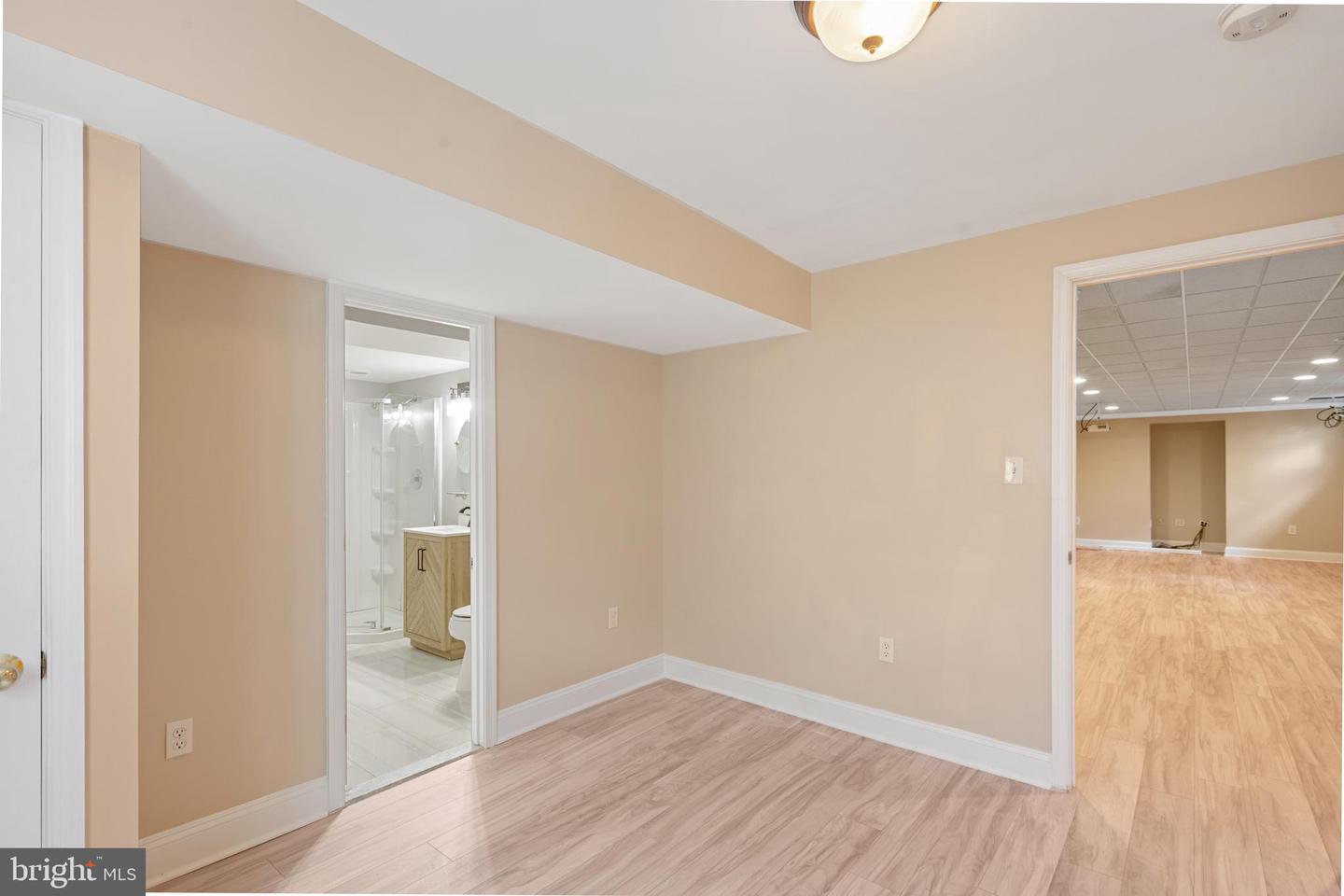 14216 HARTWOOD CT, CENTREVILLE, Virginia 20121, 5 Bedrooms Bedrooms, ,3 BathroomsBathrooms,Residential,For sale,14216 HARTWOOD CT,VAFX2264322 MLS # VAFX2264322