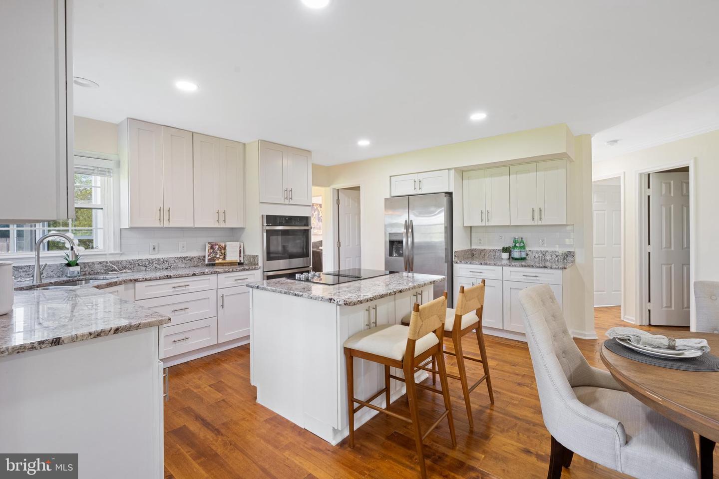 14216 HARTWOOD CT, CENTREVILLE, Virginia 20121, 5 Bedrooms Bedrooms, ,3 BathroomsBathrooms,Residential,For sale,14216 HARTWOOD CT,VAFX2264322 MLS # VAFX2264322