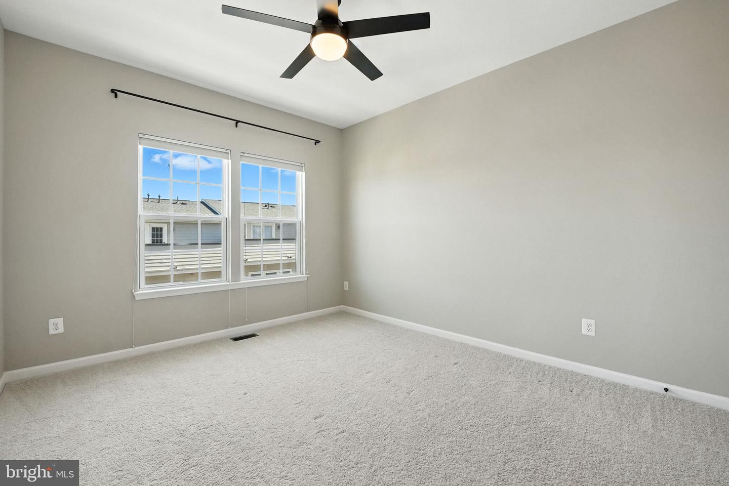 13682 ENDEAVOUR DR #19D, HERNDON, Virginia 20171, 3 Bedrooms Bedrooms, ,2 BathroomsBathrooms,Residential,For sale,13682 ENDEAVOUR DR #19D,VAFX2264326 MLS # VAFX2264326