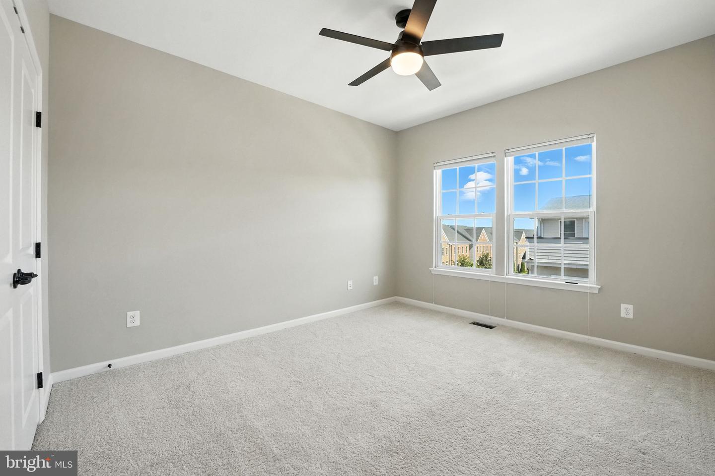 13682 ENDEAVOUR DR #19D, HERNDON, Virginia 20171, 3 Bedrooms Bedrooms, ,2 BathroomsBathrooms,Residential,For sale,13682 ENDEAVOUR DR #19D,VAFX2264326 MLS # VAFX2264326