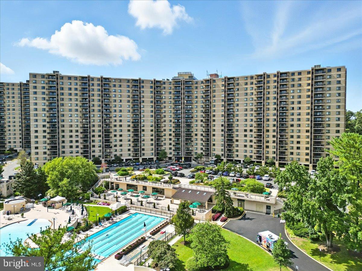205 YOAKUM PKWY #721, ALEXANDRIA, Virginia 22304, 2 Bedrooms Bedrooms, 4 Rooms Rooms,2 BathroomsBathrooms,Residential,For sale,205 YOAKUM PKWY #721,VAAX2049204 MLS # VAAX2049204
