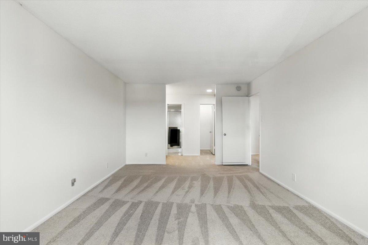 205 YOAKUM PKWY #721, ALEXANDRIA, Virginia 22304, 2 Bedrooms Bedrooms, 4 Rooms Rooms,2 BathroomsBathrooms,Residential,For sale,205 YOAKUM PKWY #721,VAAX2049204 MLS # VAAX2049204
