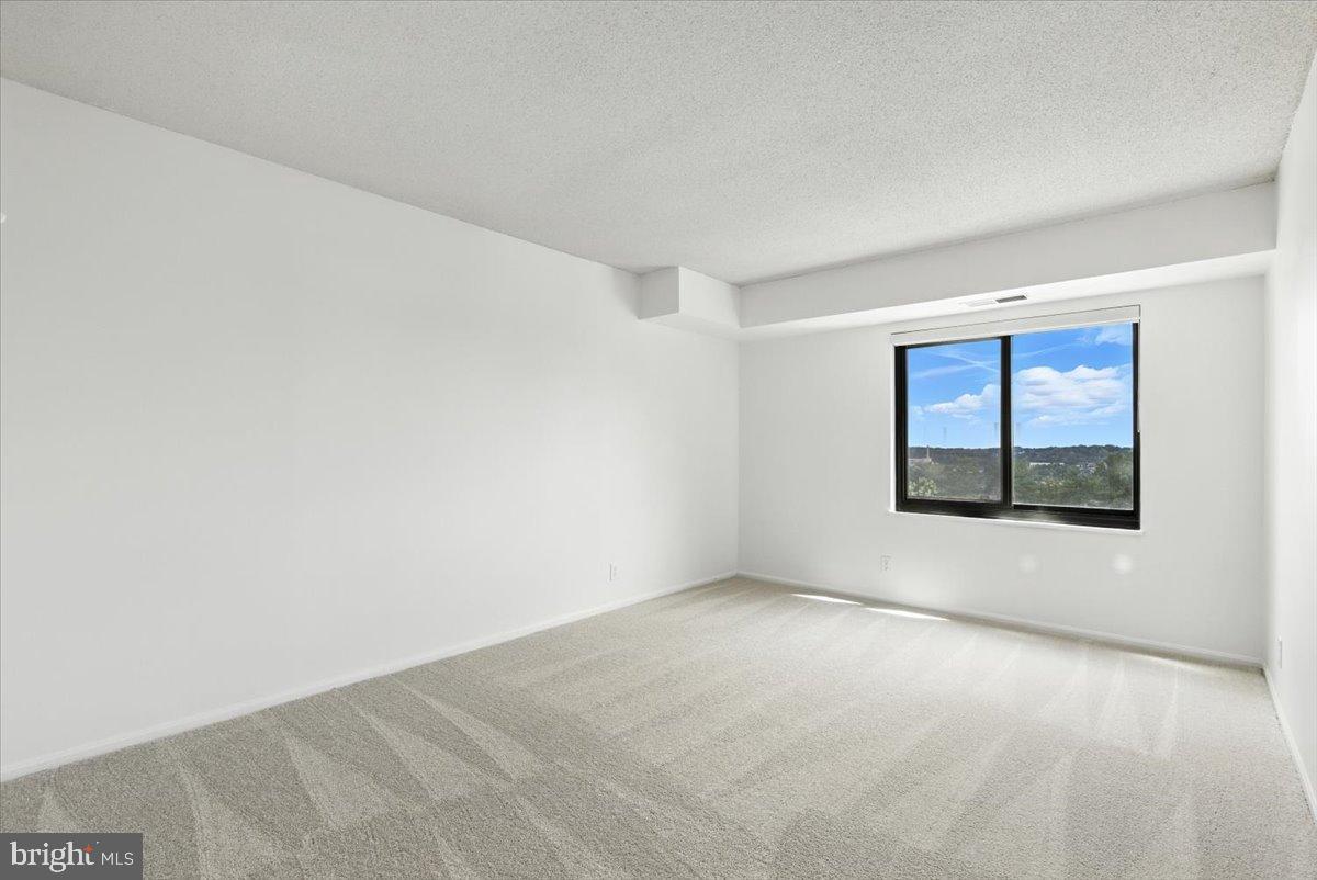 205 YOAKUM PKWY #721, ALEXANDRIA, Virginia 22304, 2 Bedrooms Bedrooms, 4 Rooms Rooms,2 BathroomsBathrooms,Residential,For sale,205 YOAKUM PKWY #721,VAAX2049204 MLS # VAAX2049204