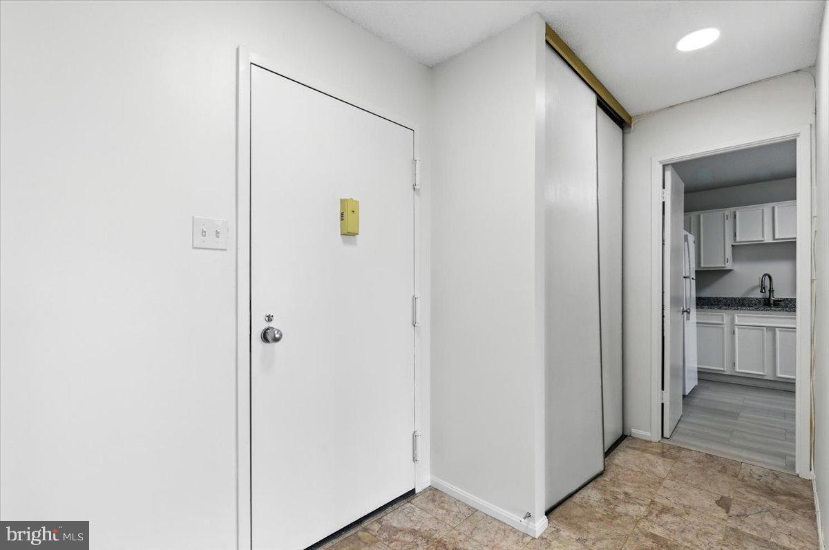 205 YOAKUM PKWY #721, ALEXANDRIA, Virginia 22304, 2 Bedrooms Bedrooms, 4 Rooms Rooms,2 BathroomsBathrooms,Residential,For sale,205 YOAKUM PKWY #721,VAAX2049204 MLS # VAAX2049204