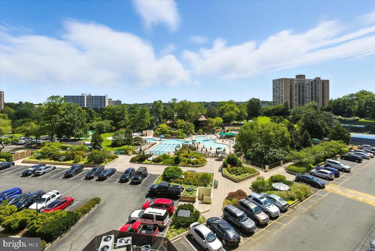 205 YOAKUM PKWY #721, ALEXANDRIA, Virginia 22304, 2 Bedrooms Bedrooms, 4 Rooms Rooms,2 BathroomsBathrooms,Residential,For sale,205 YOAKUM PKWY #721,VAAX2049204 MLS # VAAX2049204