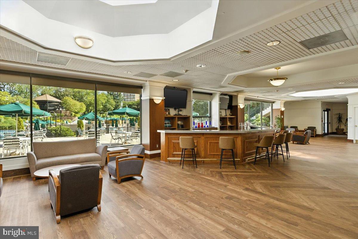 205 YOAKUM PKWY #721, ALEXANDRIA, Virginia 22304, 2 Bedrooms Bedrooms, 4 Rooms Rooms,2 BathroomsBathrooms,Residential,For sale,205 YOAKUM PKWY #721,VAAX2049204 MLS # VAAX2049204