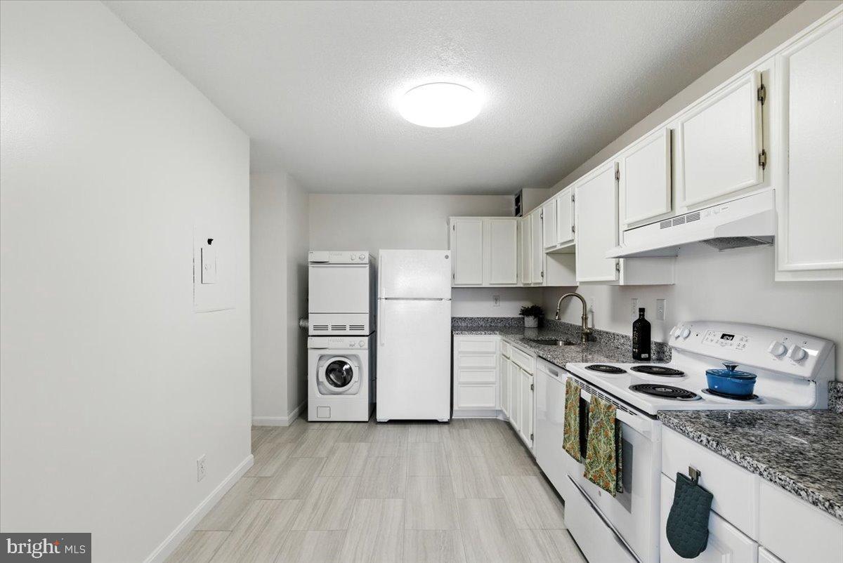 205 YOAKUM PKWY #721, ALEXANDRIA, Virginia 22304, 2 Bedrooms Bedrooms, 4 Rooms Rooms,2 BathroomsBathrooms,Residential,For sale,205 YOAKUM PKWY #721,VAAX2049204 MLS # VAAX2049204