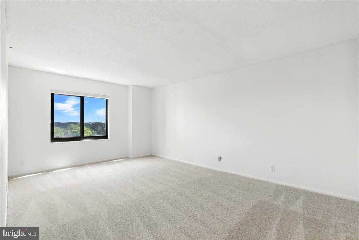 205 YOAKUM PKWY #721, ALEXANDRIA, Virginia 22304, 2 Bedrooms Bedrooms, 4 Rooms Rooms,2 BathroomsBathrooms,Residential,For sale,205 YOAKUM PKWY #721,VAAX2049204 MLS # VAAX2049204
