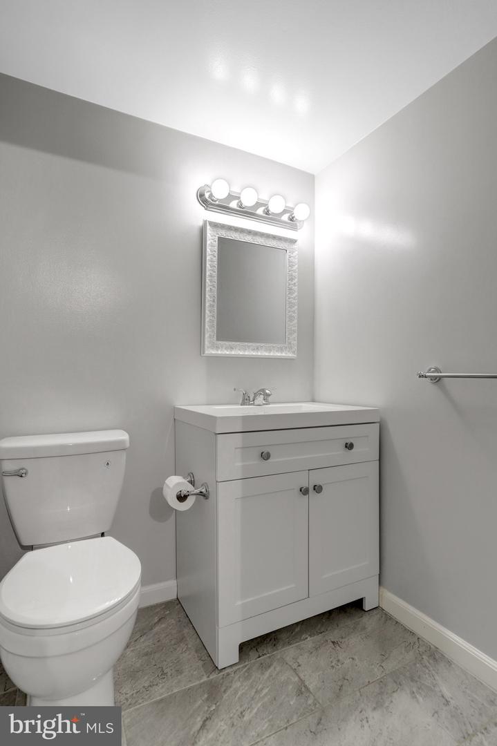 6141 LEESBURG PIKE #202, FALLS CHURCH, Virginia 22041, 1 Bedroom Bedrooms, ,1 BathroomBathrooms,Residential,For sale,6141 LEESBURG PIKE #202,VAFX2264360 MLS # VAFX2264360
